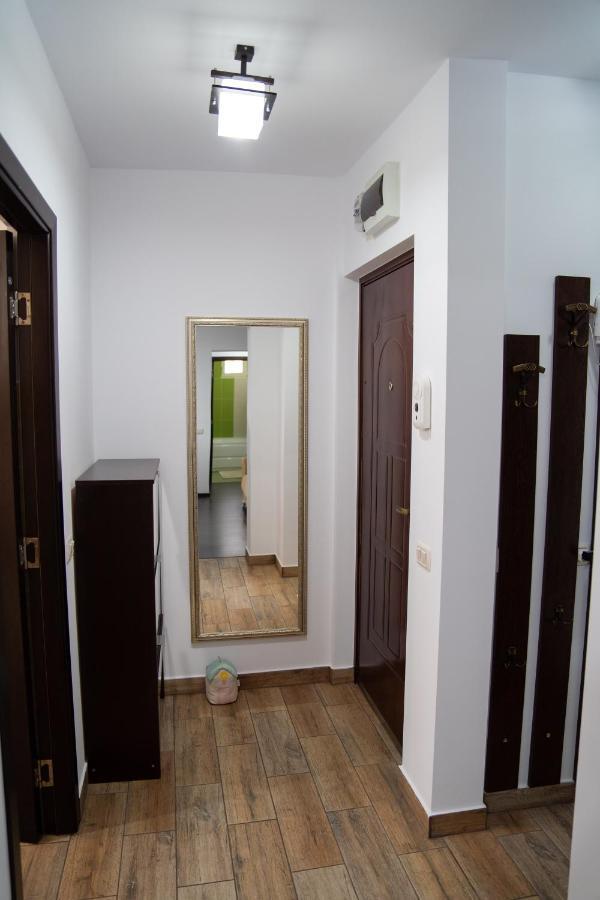 Ultracentral Golden Apartament 2 ซูชาวา ภายนอก รูปภาพ