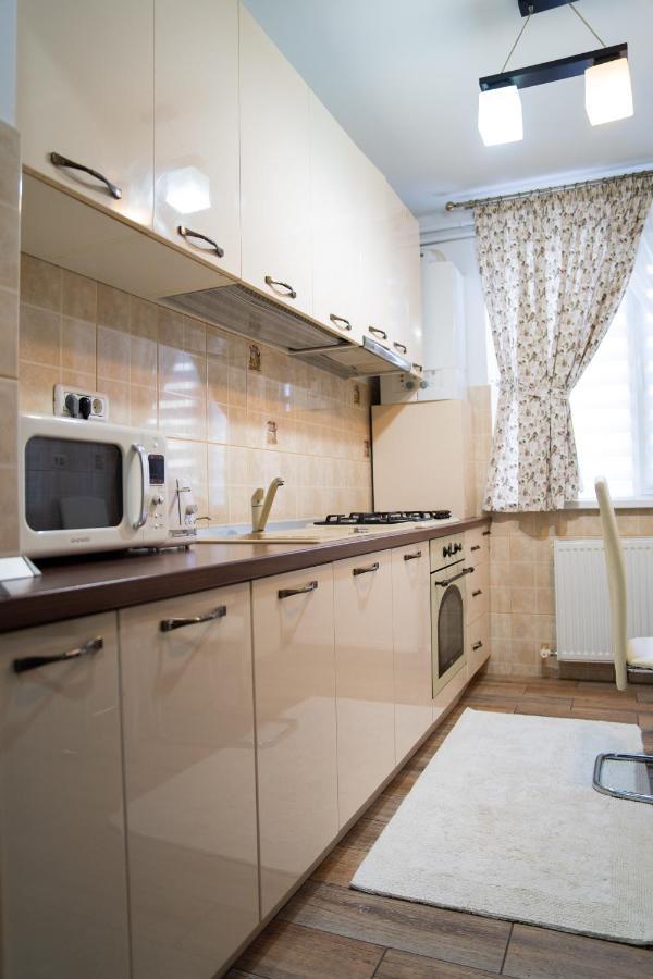 Ultracentral Golden Apartament 2 ซูชาวา ภายนอก รูปภาพ