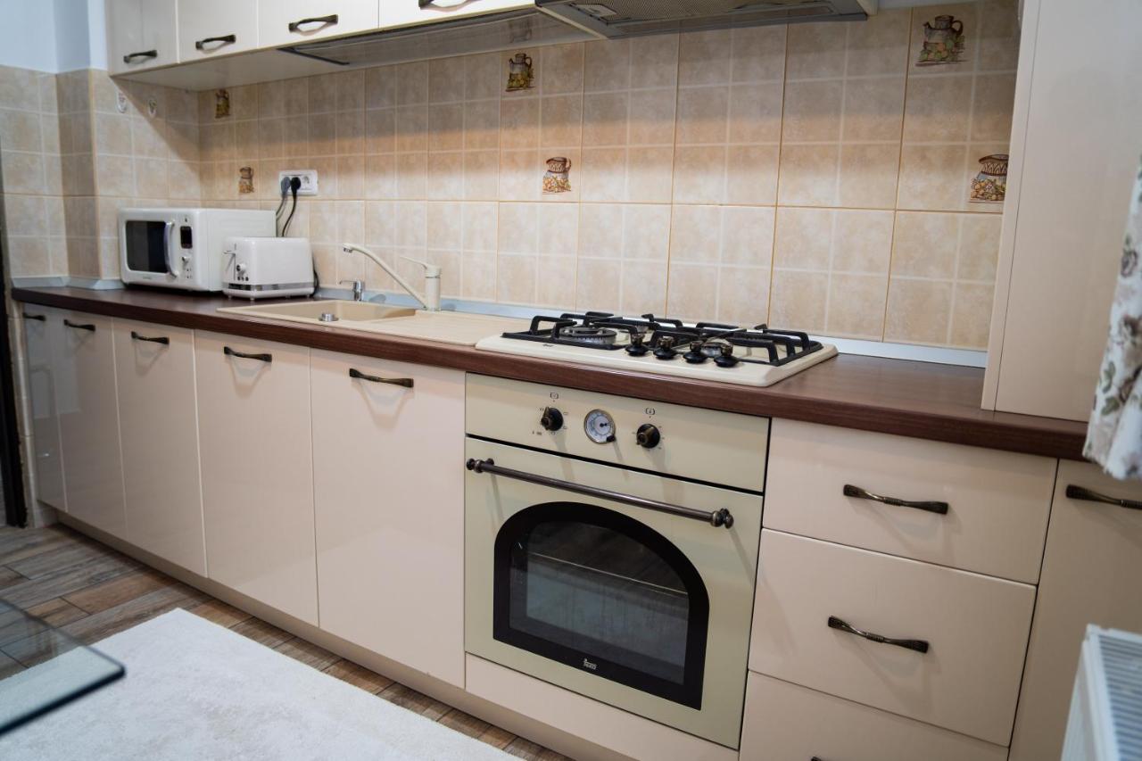 Ultracentral Golden Apartament 2 ซูชาวา ภายนอก รูปภาพ
